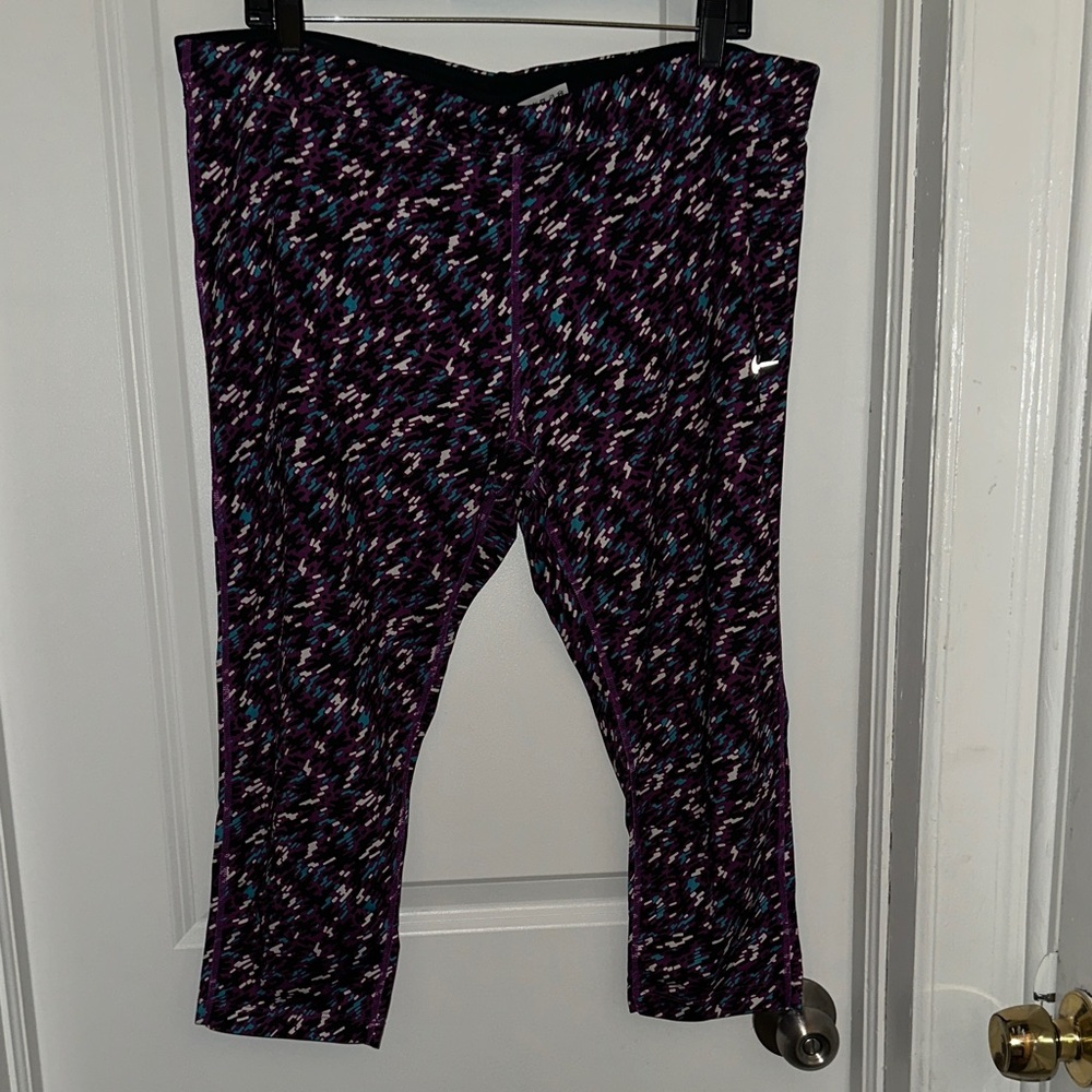 Women’s Nike leggings